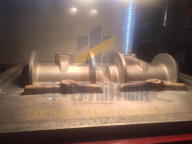 Horizontal green sand casting molding machine for making valves with core-zoomzu